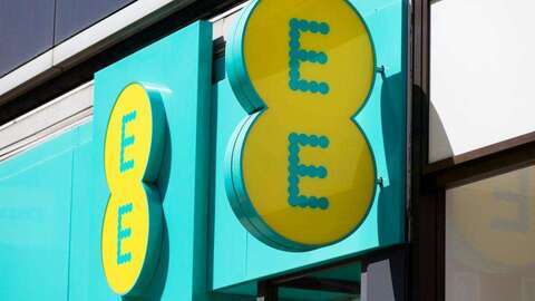 Is EE down? Four major networks are reportedly suffering outages right now, including EE